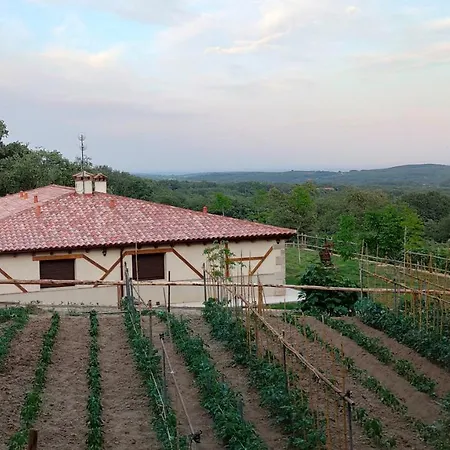 Rural San Giles فندق 3*