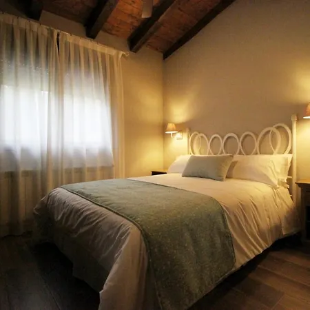Rural San Giles 3*